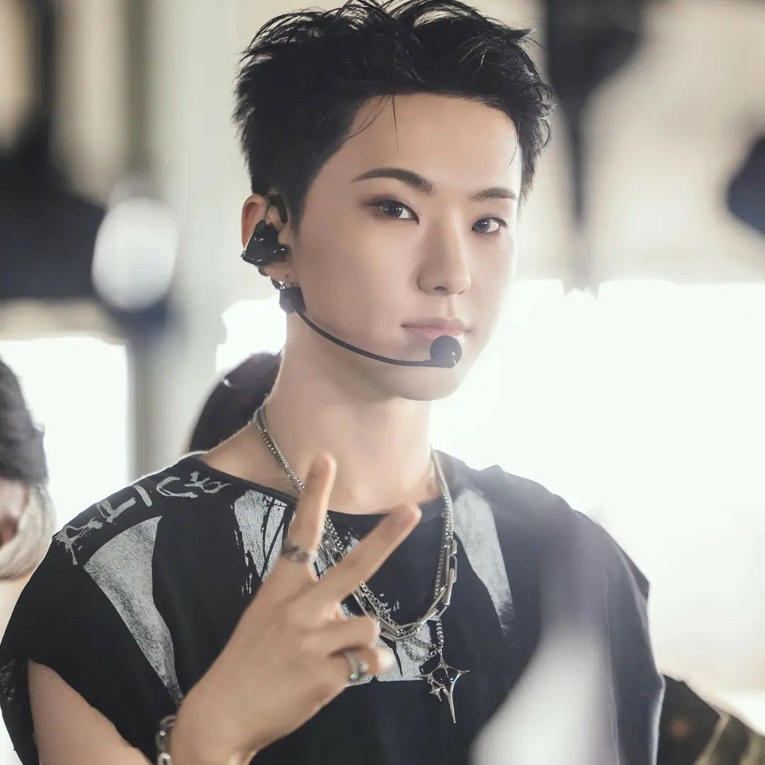 Hoshi (SEVENTEEN)的幕后花絮