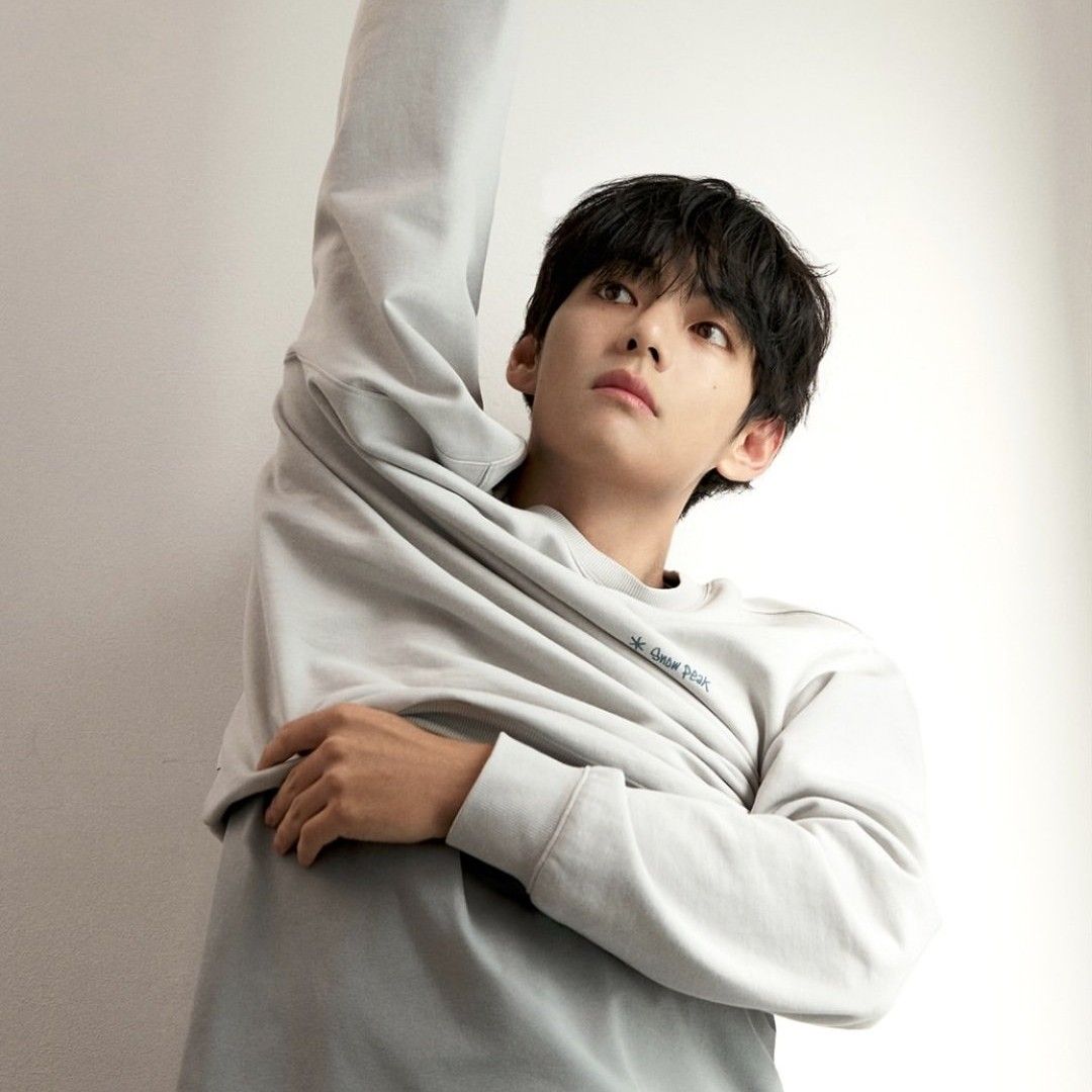 뷔 (방탄소년단)의 비하인드 컷