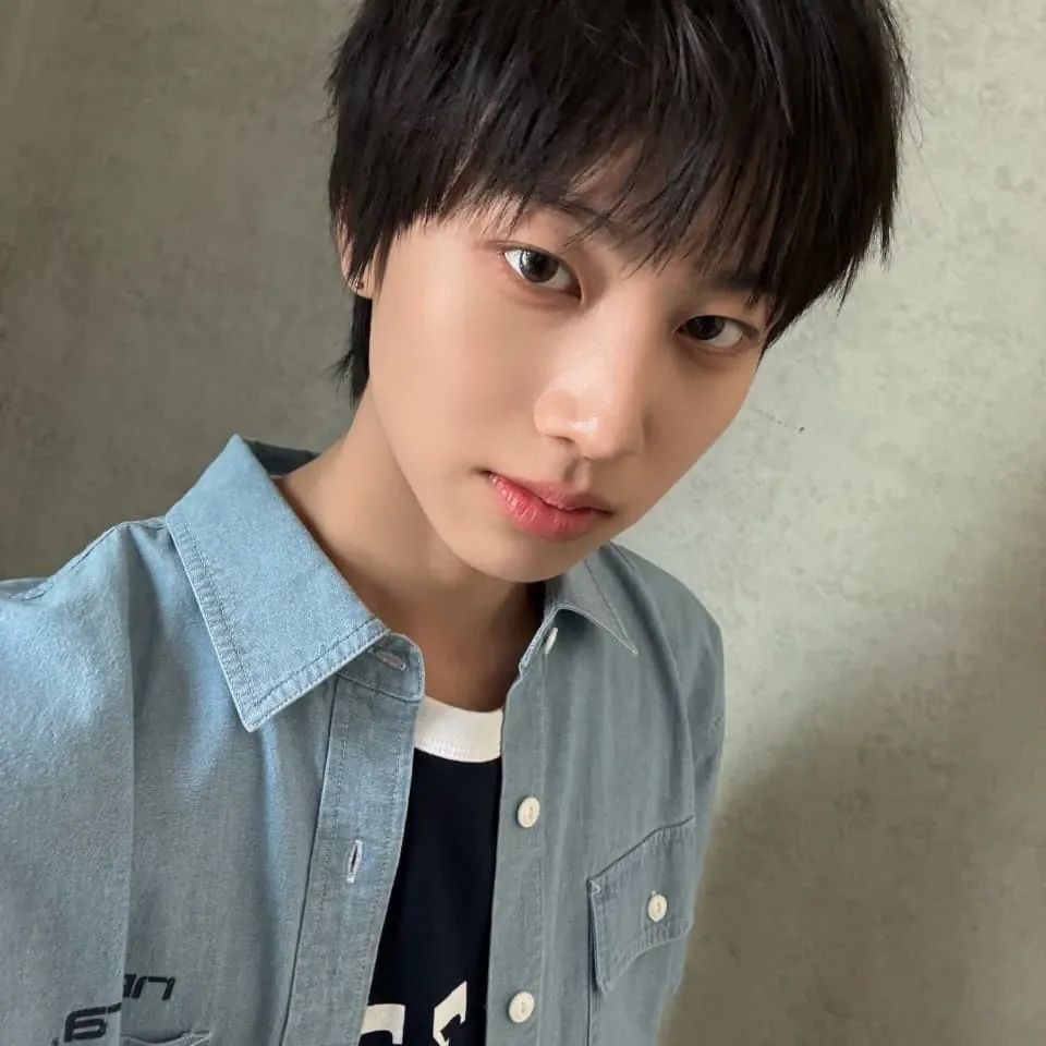 Behind-the-scenes cut of Park seonghyeon (IDID)