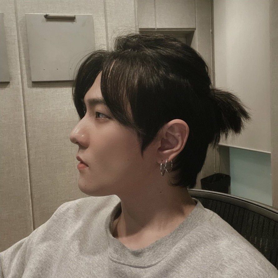 Latest photo of DK (iKON)