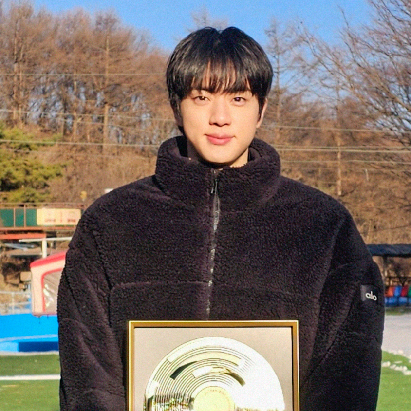 Foto terbaru Jin (BTS)