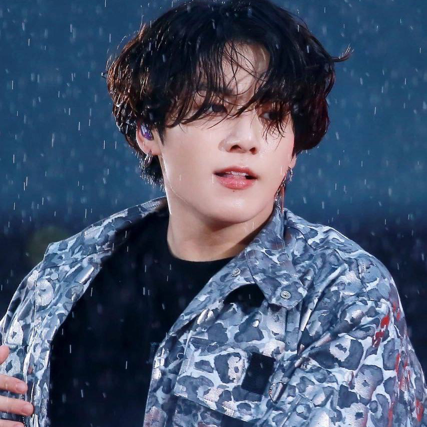 Latest photo of Jungkook (BTS)