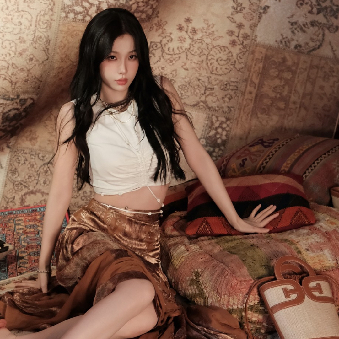 Latest photo of Esther Yu