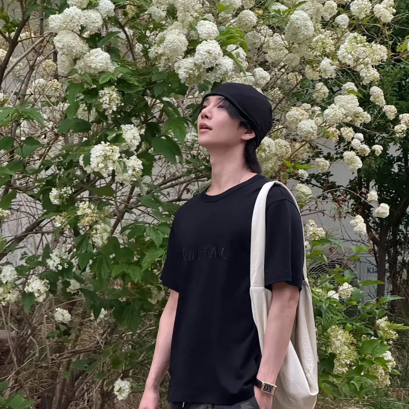 Latest photo of Joshua (SEVENTEEN)