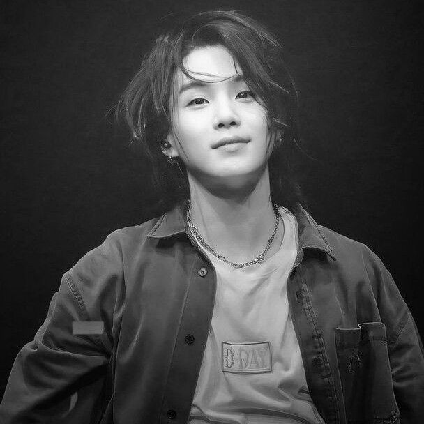 SUGA (BTS)の最近の活動写真