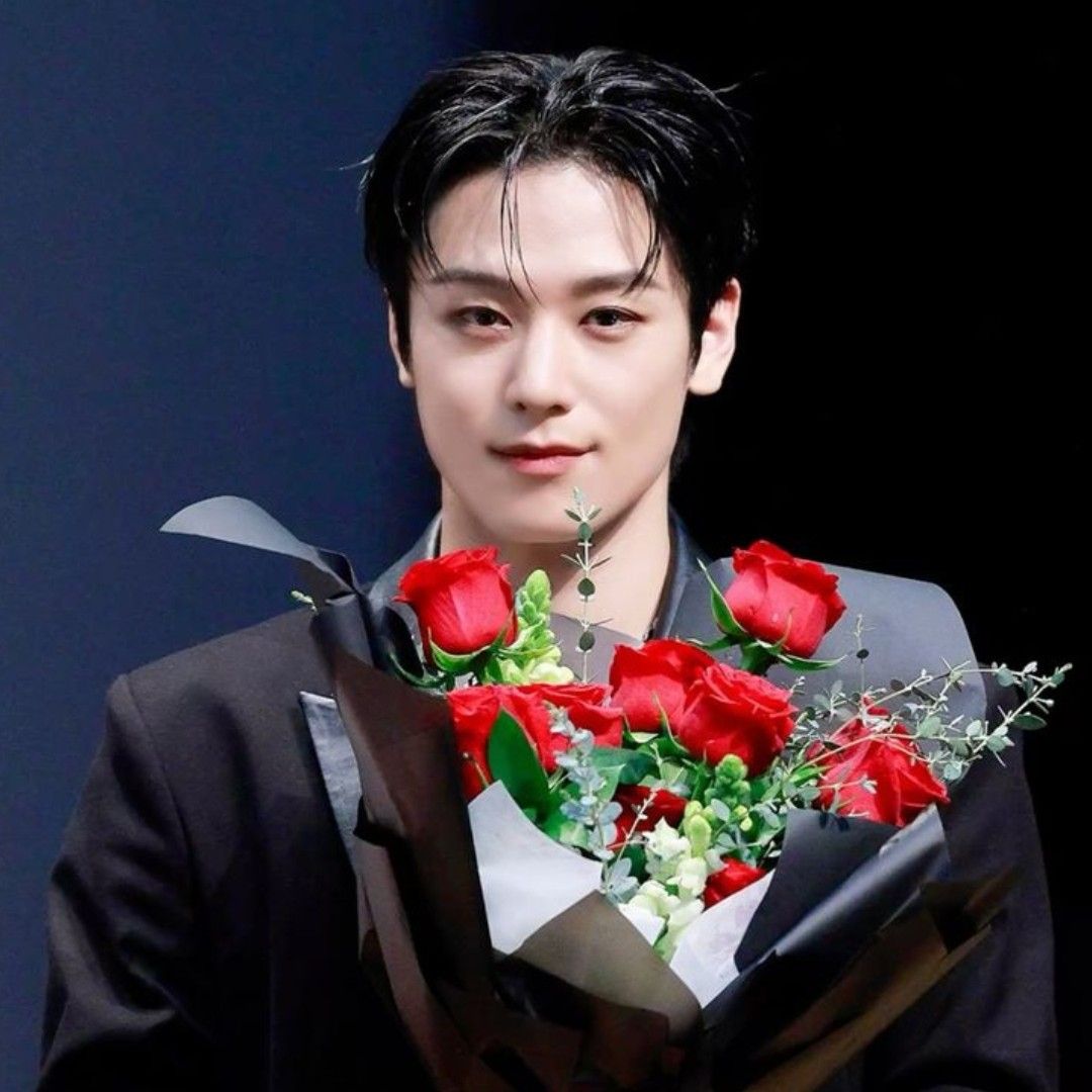 A moment captured by Juyeon (THE BOYZ)'s fan