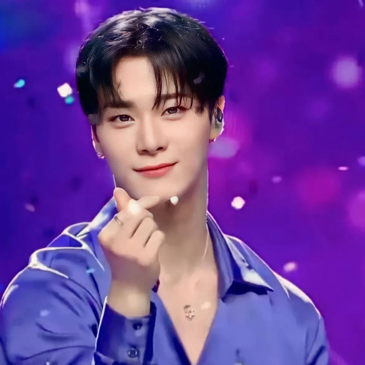 아스트로의 최신 사진