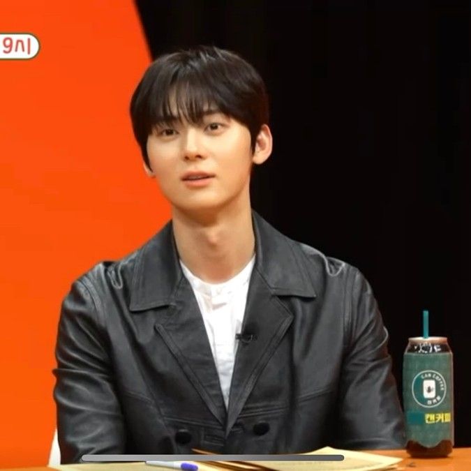 황민현의 비하인드 컷