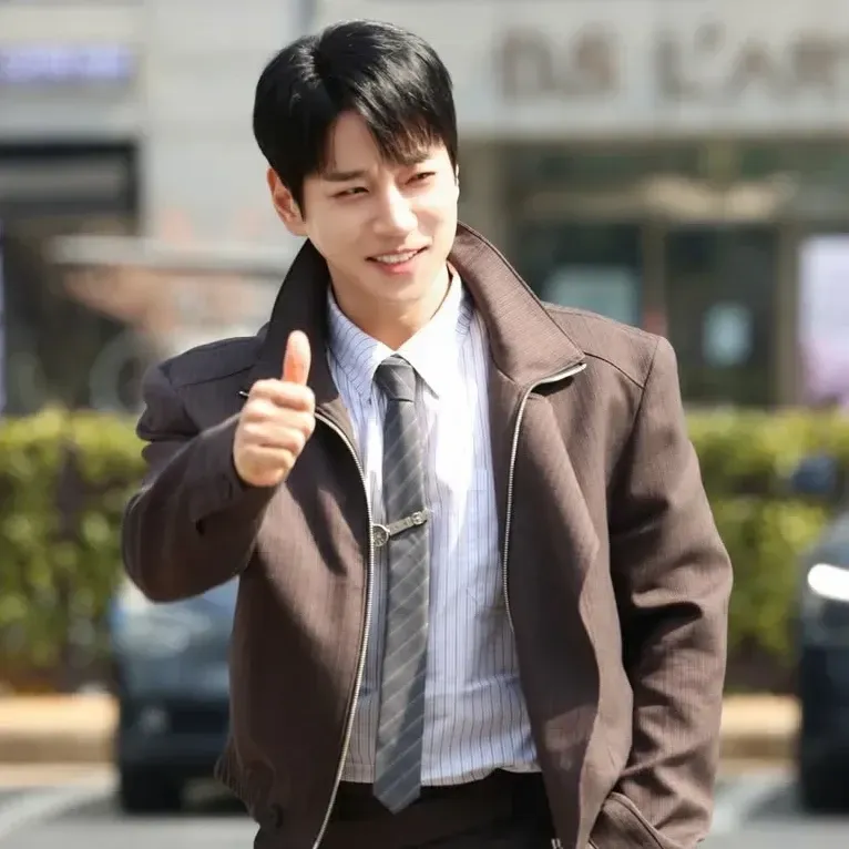 A moment captured by Hwang Chiyeol's fan