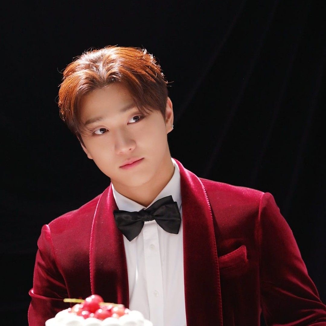 A moment captured by Hong Joochan (GoldenChild)'s fan