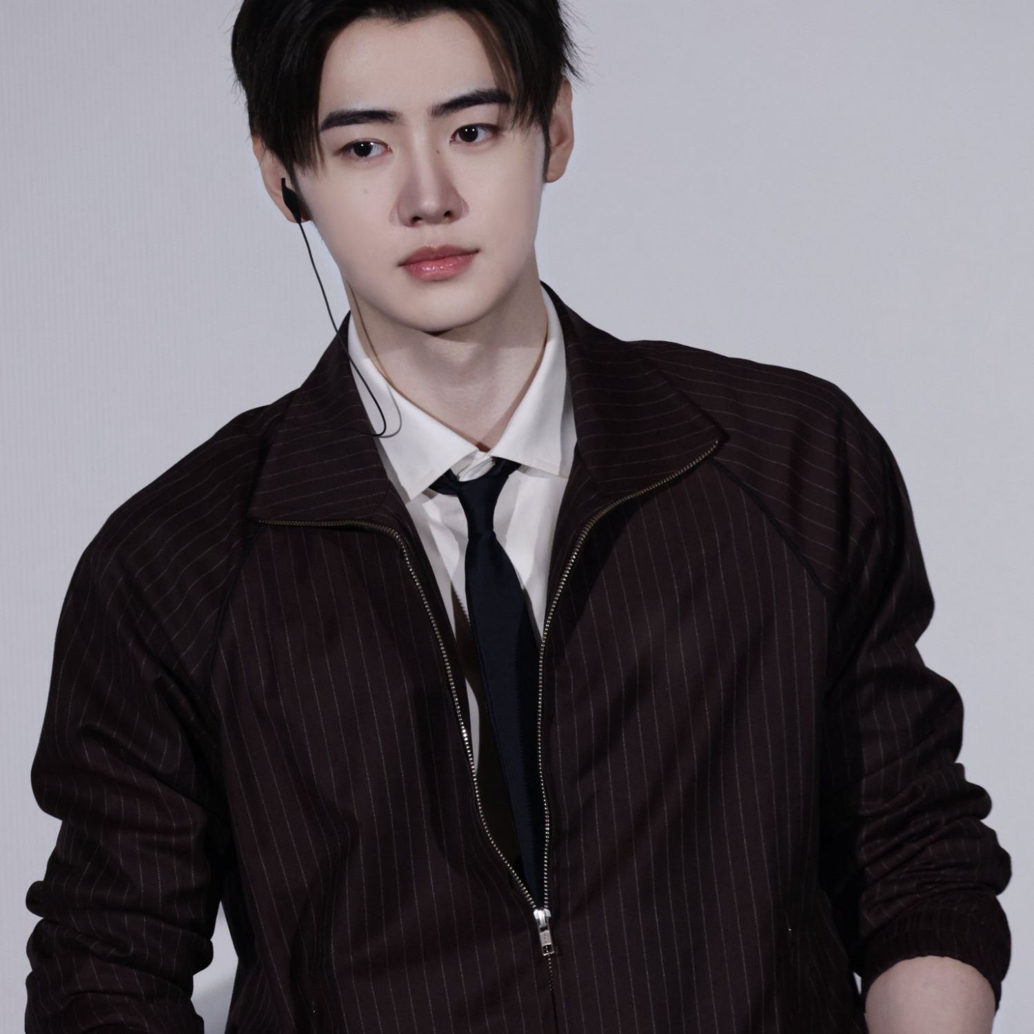 Behind-the-scenes cut of Sunghoon (ENHYPEN)