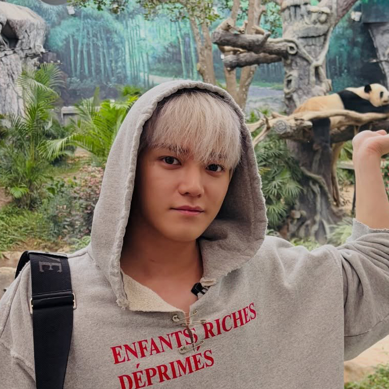 Latest photo of Taeyong (NCT 127)