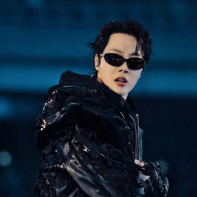 Momen yang diabadikan oleh penggemar j-hope (BTS)