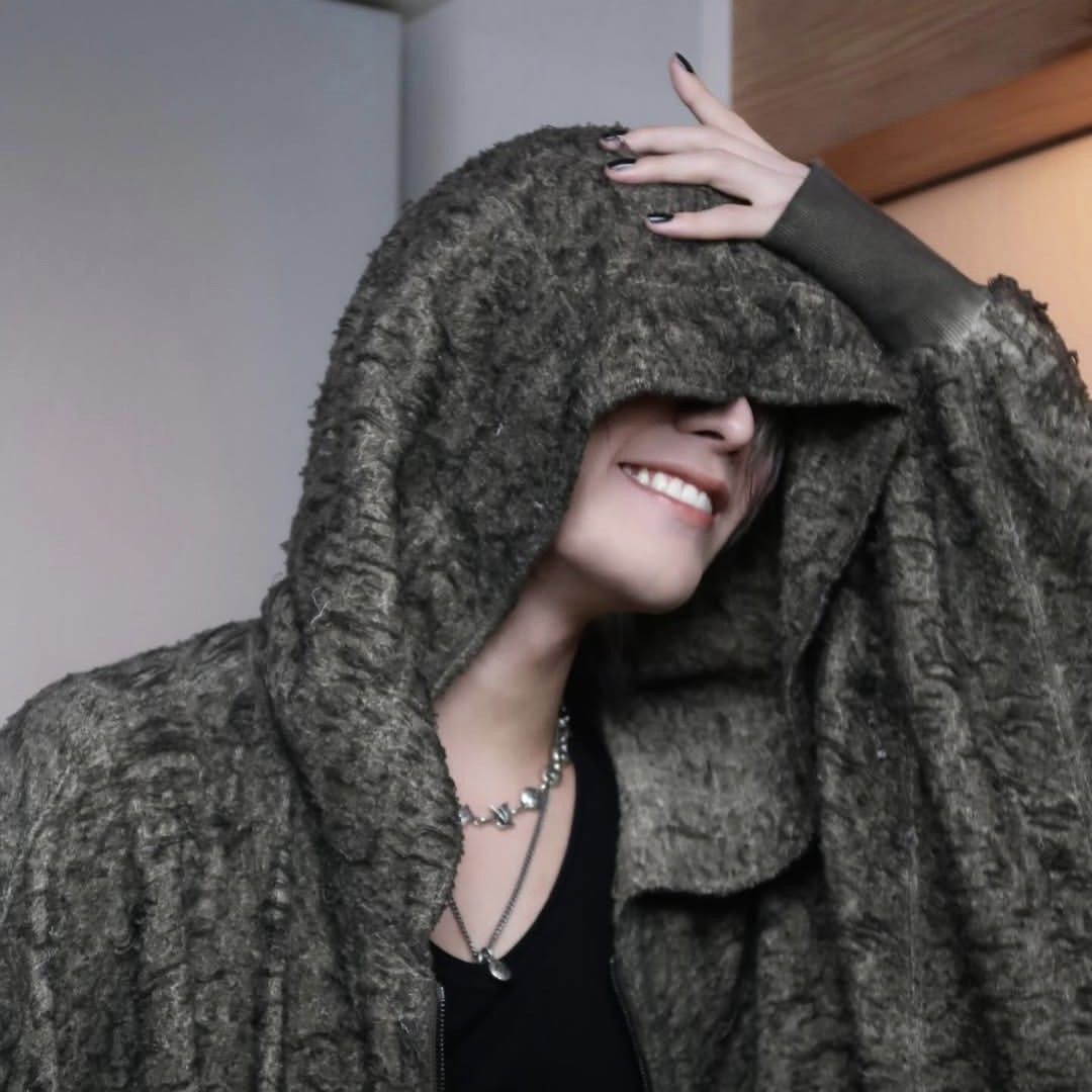 Foto aktivitas terbaru Yuta (NCT 127)