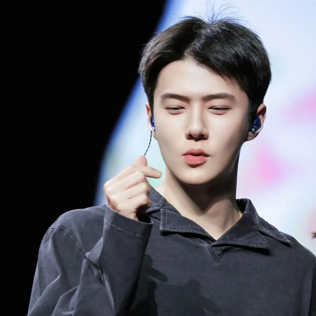 Latest photo of Sehun (EXO)