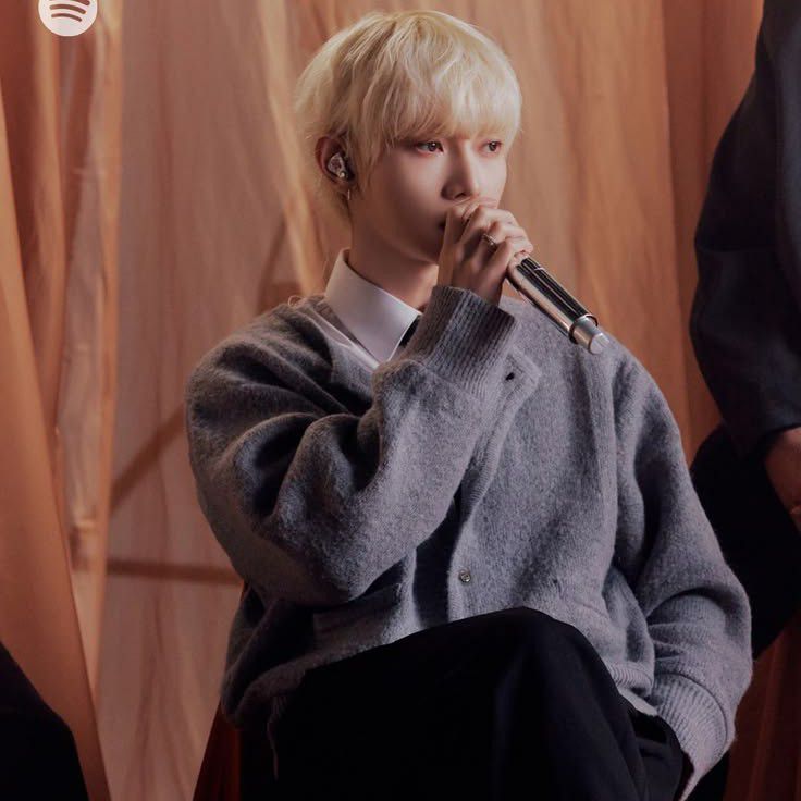 에이티즈 최근 활동샷