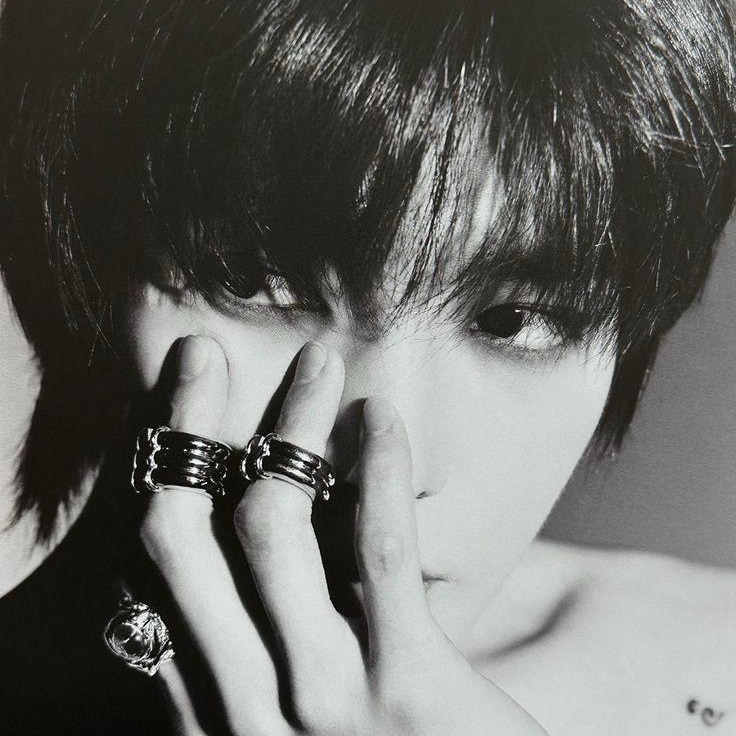 A moment captured by Taeyong (NCT 127)'s fan