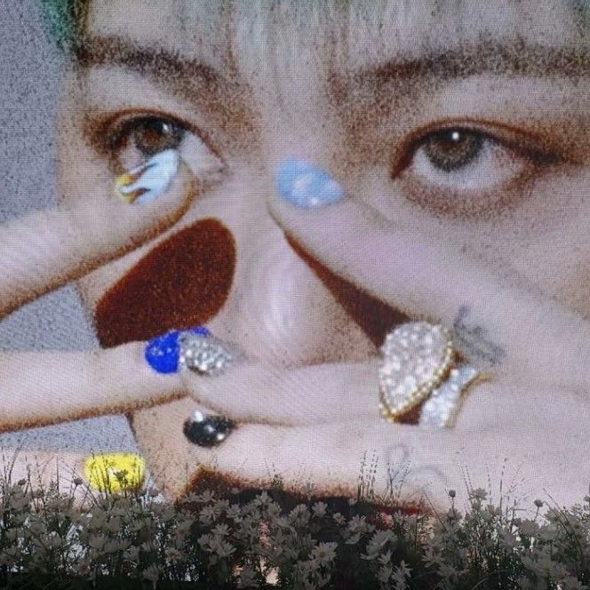 Latest photo of G-DRAGON (BIGBANG)