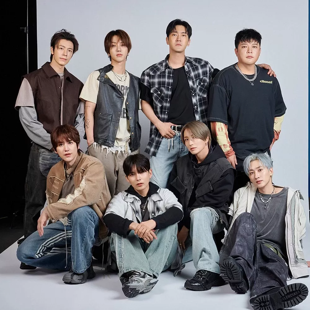 Recent activity shot of Super Junior