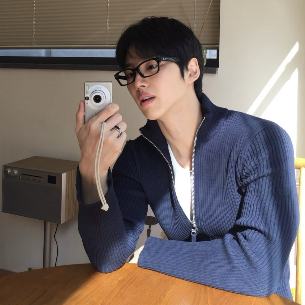 洪碩 (PENTAGON)粉絲拍下的瞬間