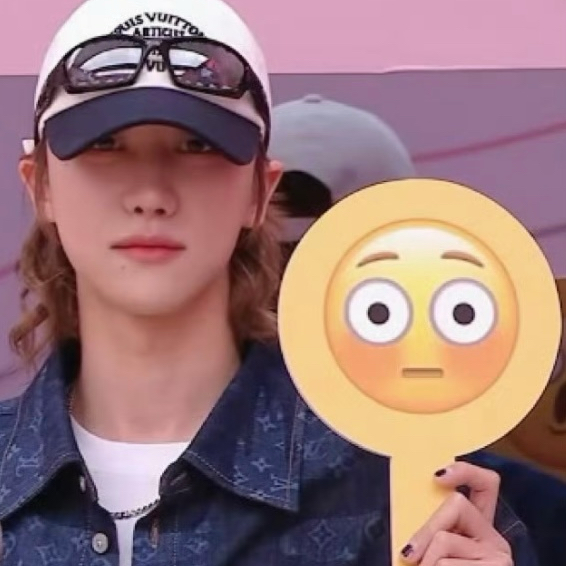 A moment captured by The 8 (SEVENTEEN)'s fan