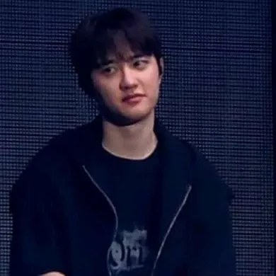 Foto aktivitas terbaru D.O. (EXO)