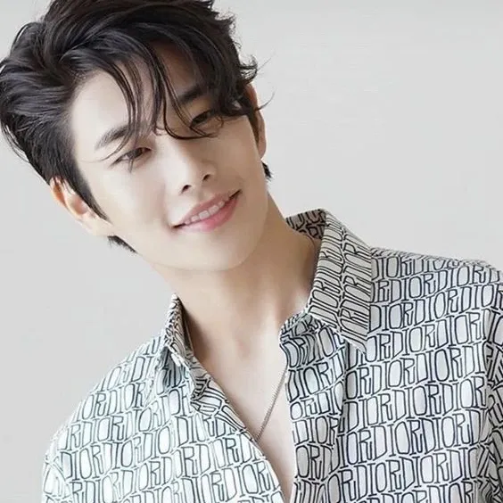 Latest photo of MJ (ASTRO)