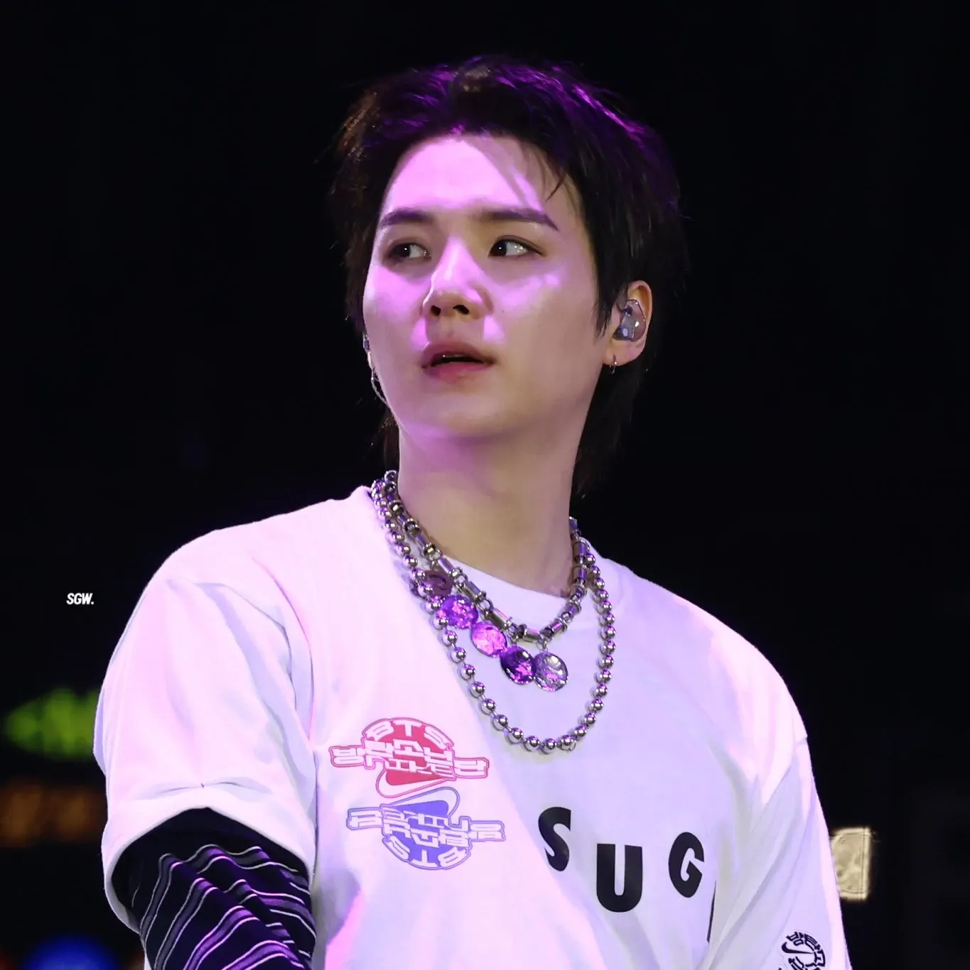 Foto aktivitas terbaru SUGA (BTS)