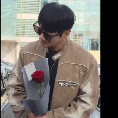 Behind-the-scenes cut of Hwang Chiyeol