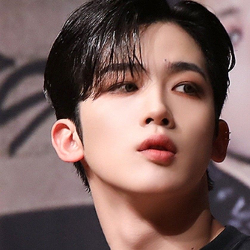 A moment captured by Kim Yohan (WEi)'s fan