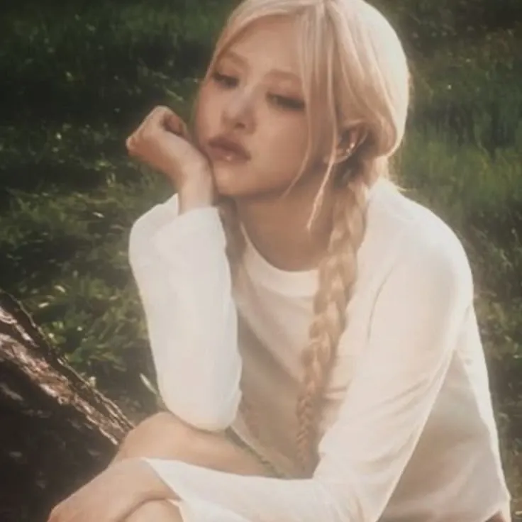 로제 (BLACKPINK)의 비하인드 컷