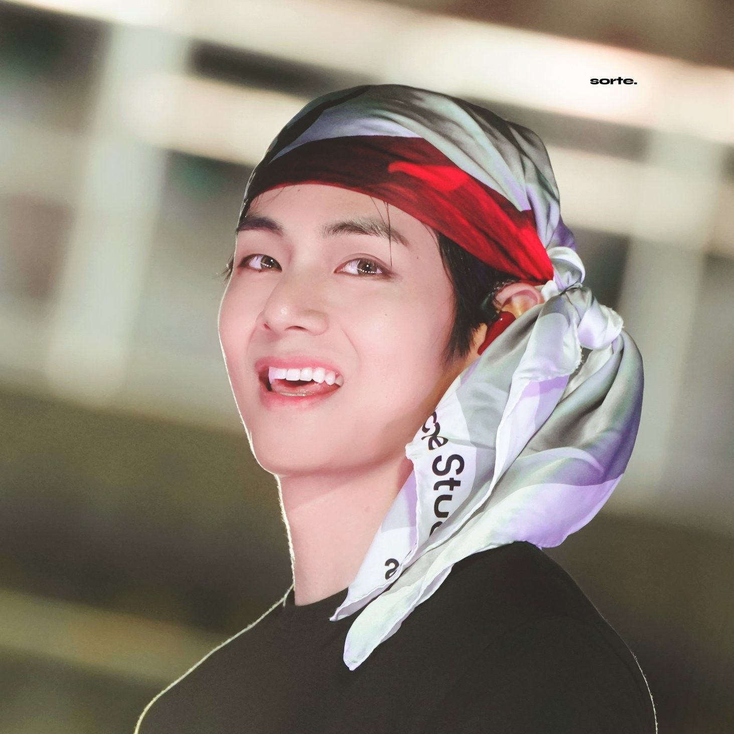 뷔 (방탄소년단) 최근 활동샷