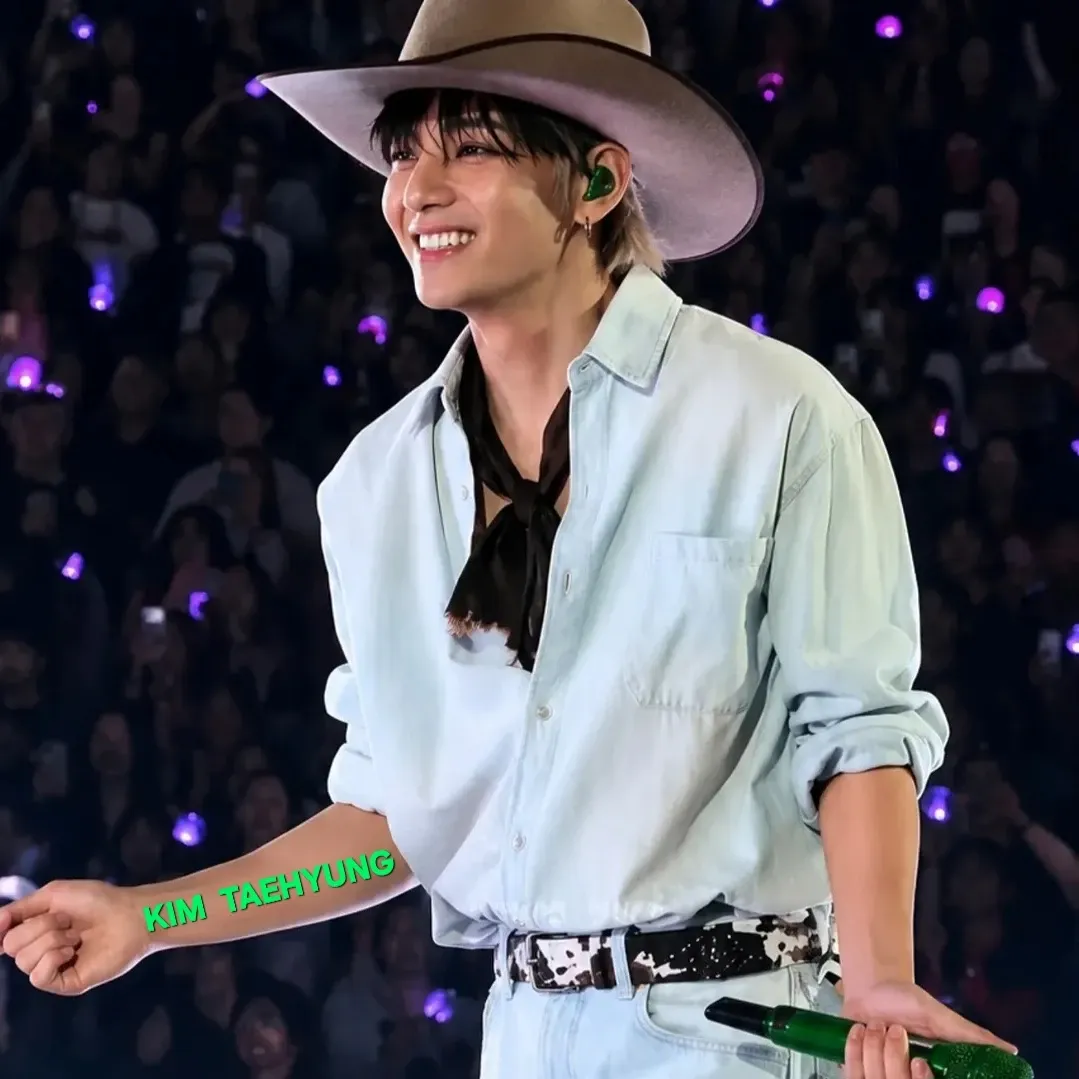 Latest photo of V (BTS)