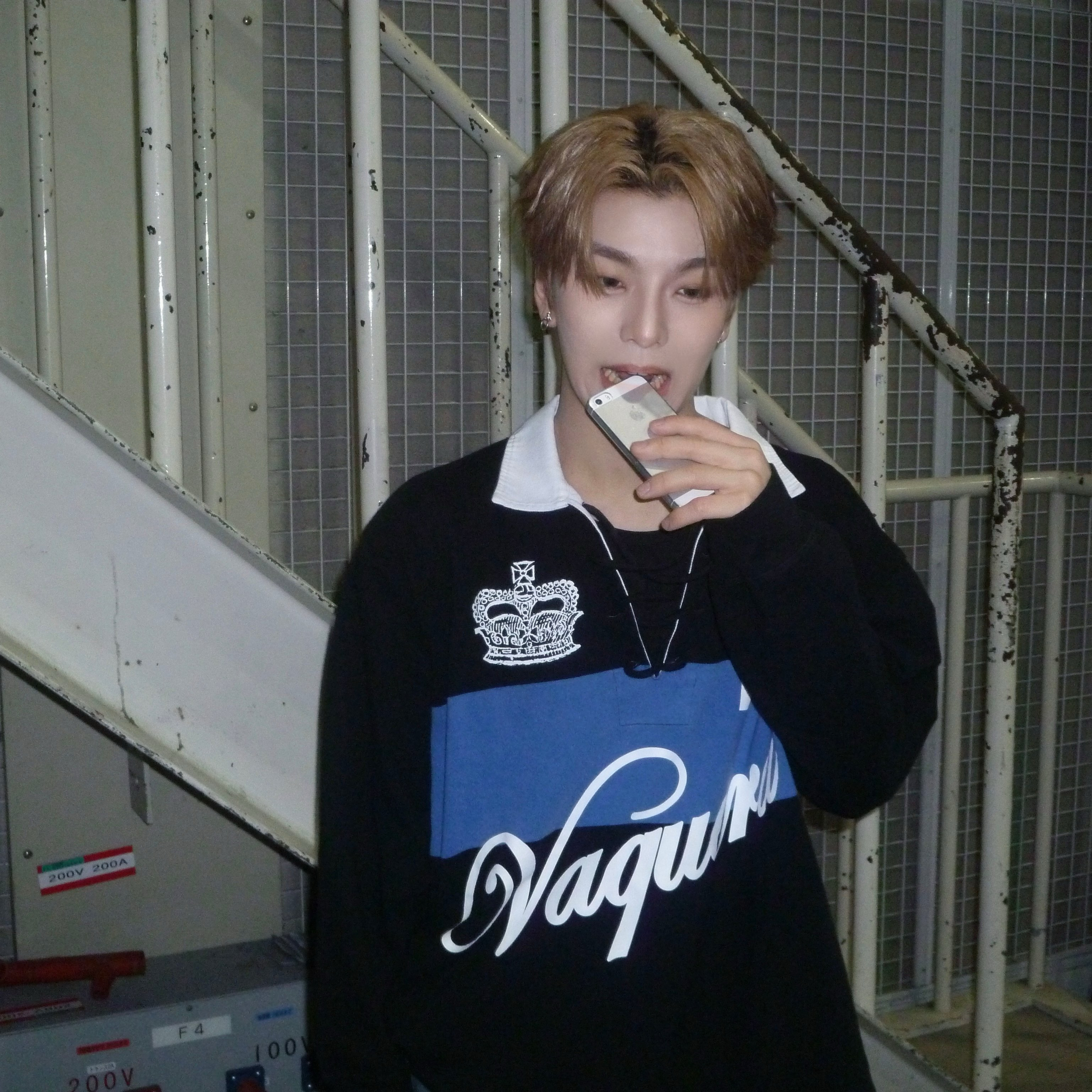 A moment captured by He Xinlong (ALPHA DRIVE ONE)'s fan