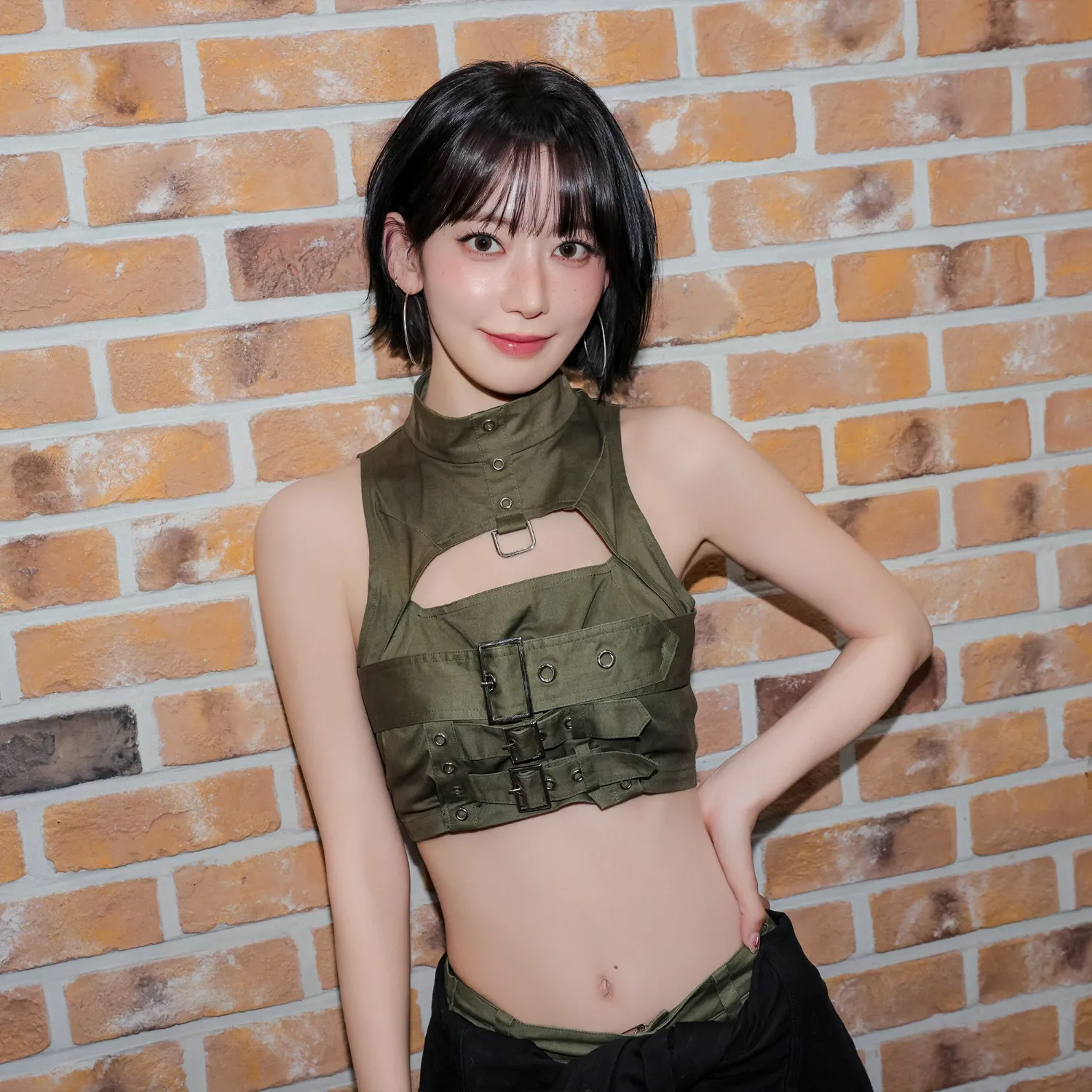 Recent activity shot of Sakura (LE SSERAFIM)