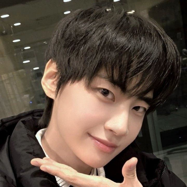 Recent activity shot of Lee Jinhyuk