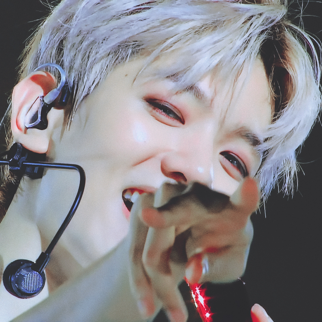 伯賢 (EXO)的最新照片