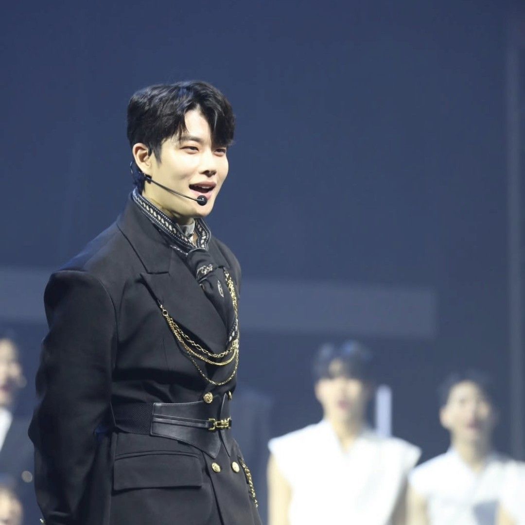 Latest photo of MJ (ASTRO)