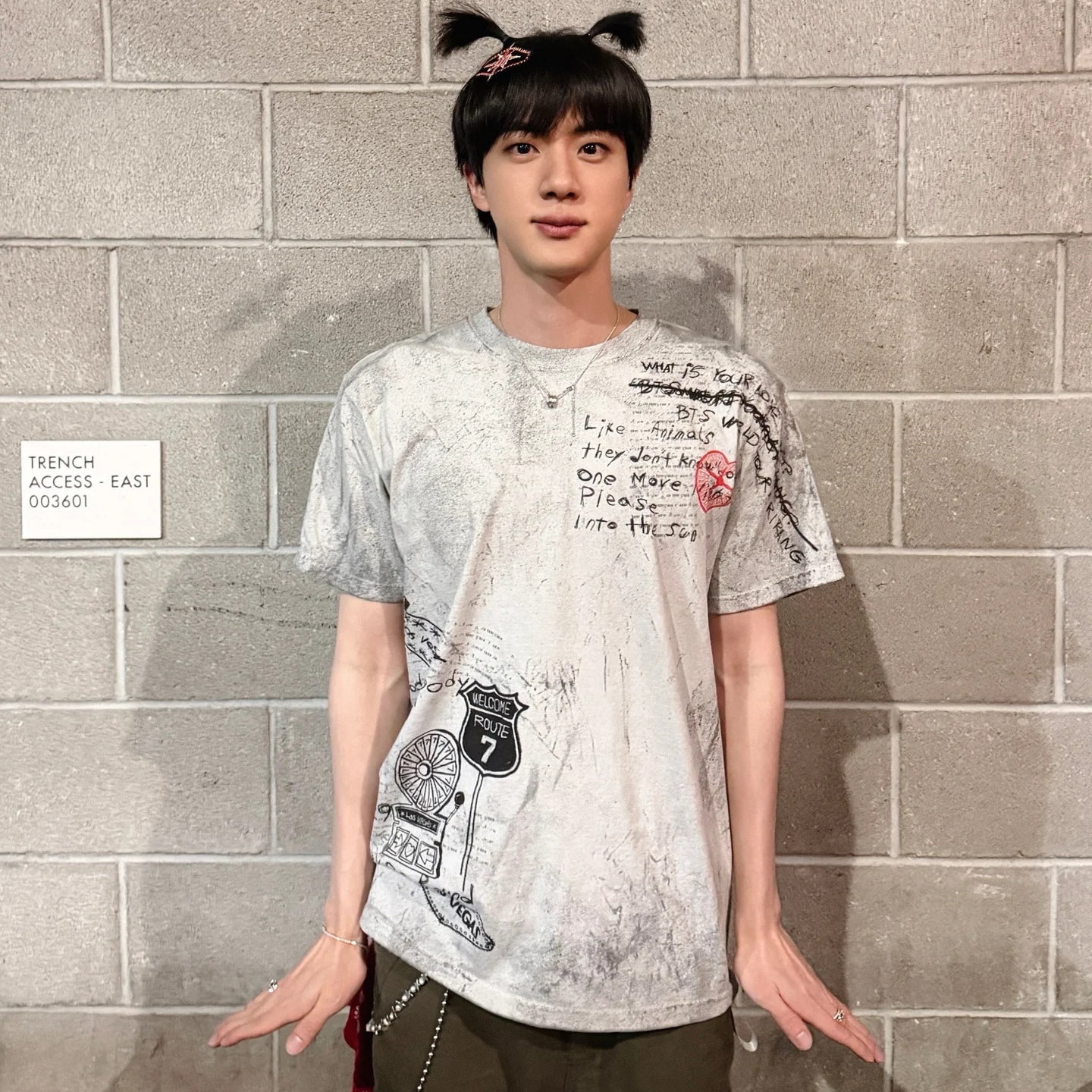 Foto terbaru Jin (BTS)
