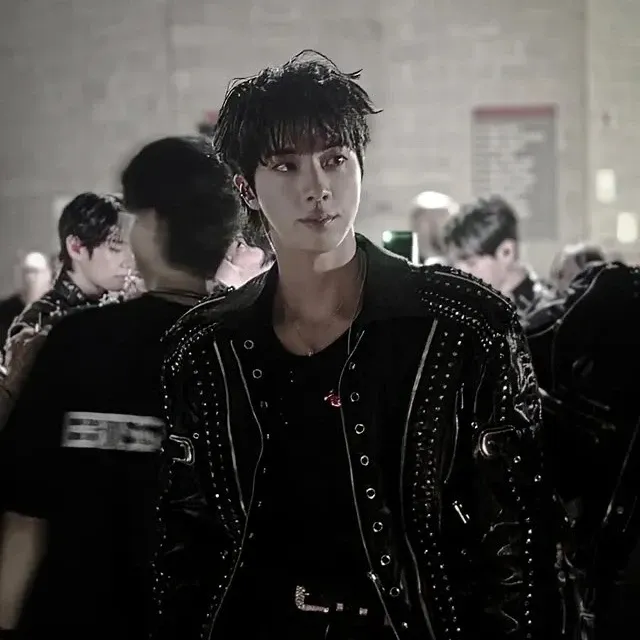 Foto terbaru Jin (BTS)