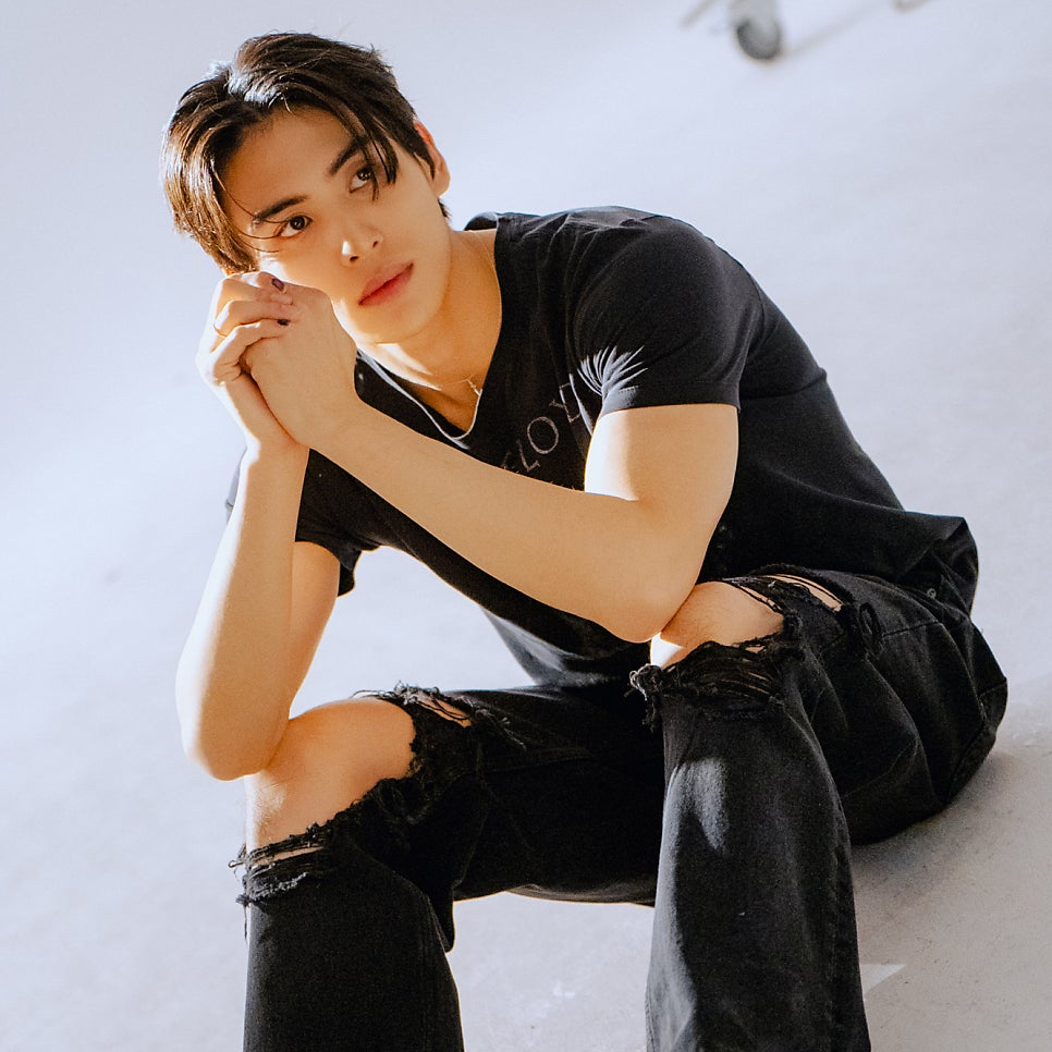 Recent activity shot of Taeyang (SF9)