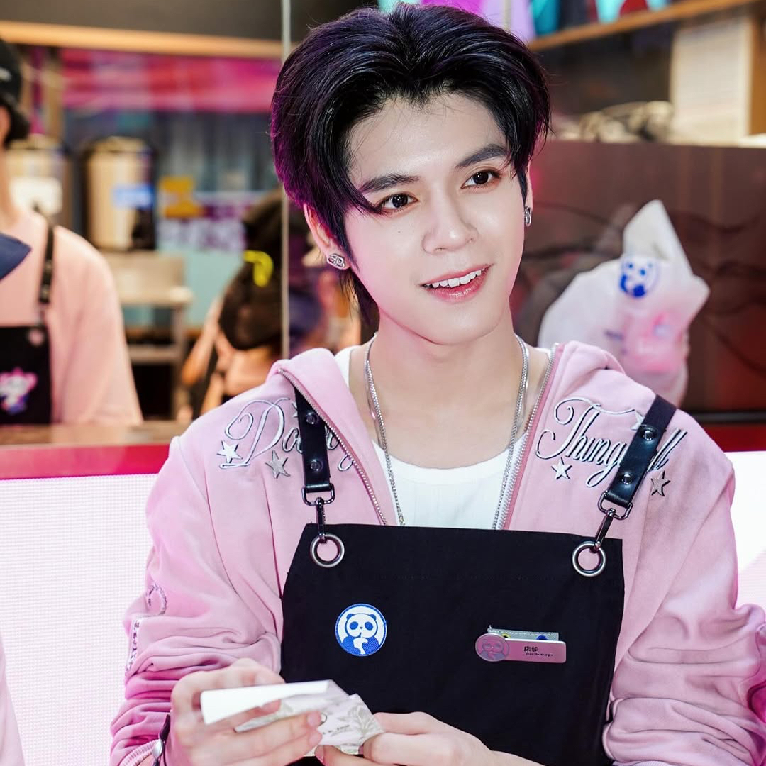 Behind-the-scenes cut of DORN (NexT1DE)