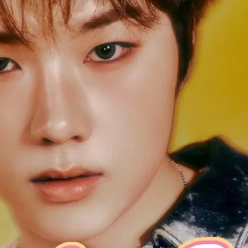 Behind-the-scenes cut of Jungsu (Xdinary Heroes)