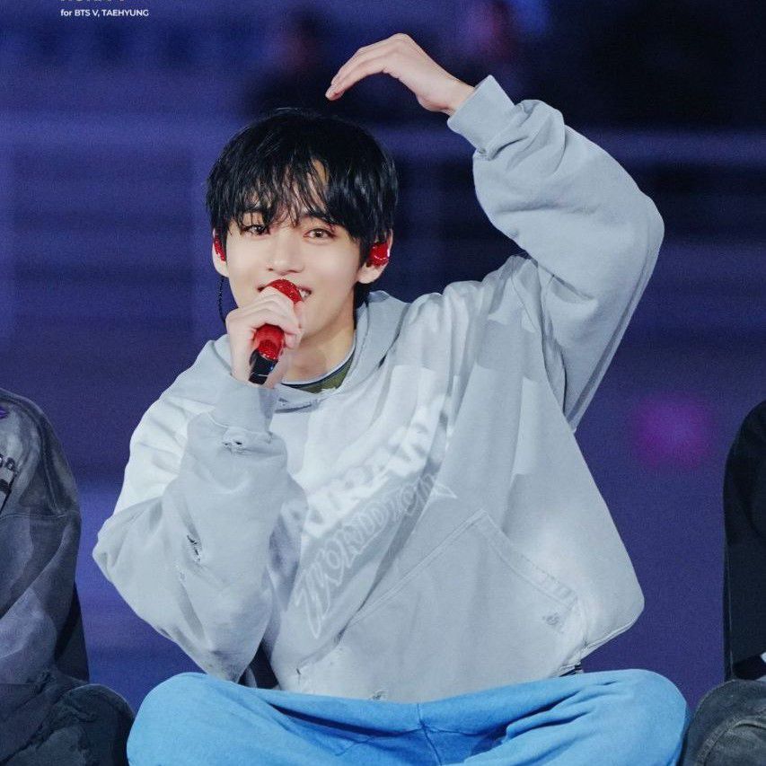 Recent activity shot of V (BTS)