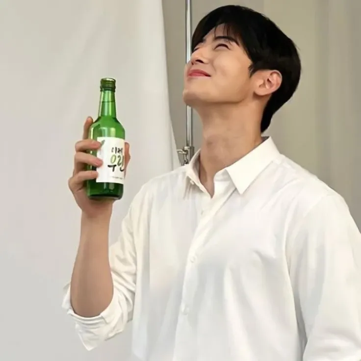 ASTRO的最新照片