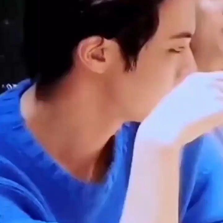 진 (방탄소년단)의 비하인드 컷
