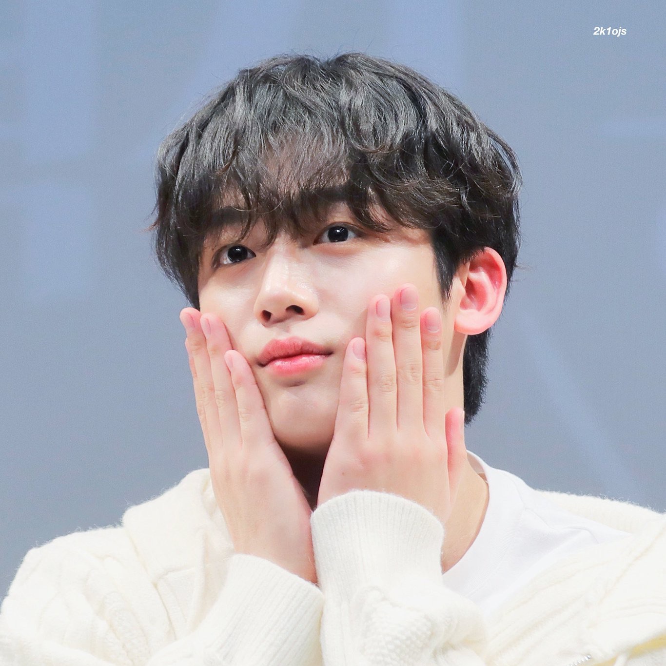 A moment captured by Kim Yohan (WEi)'s fan