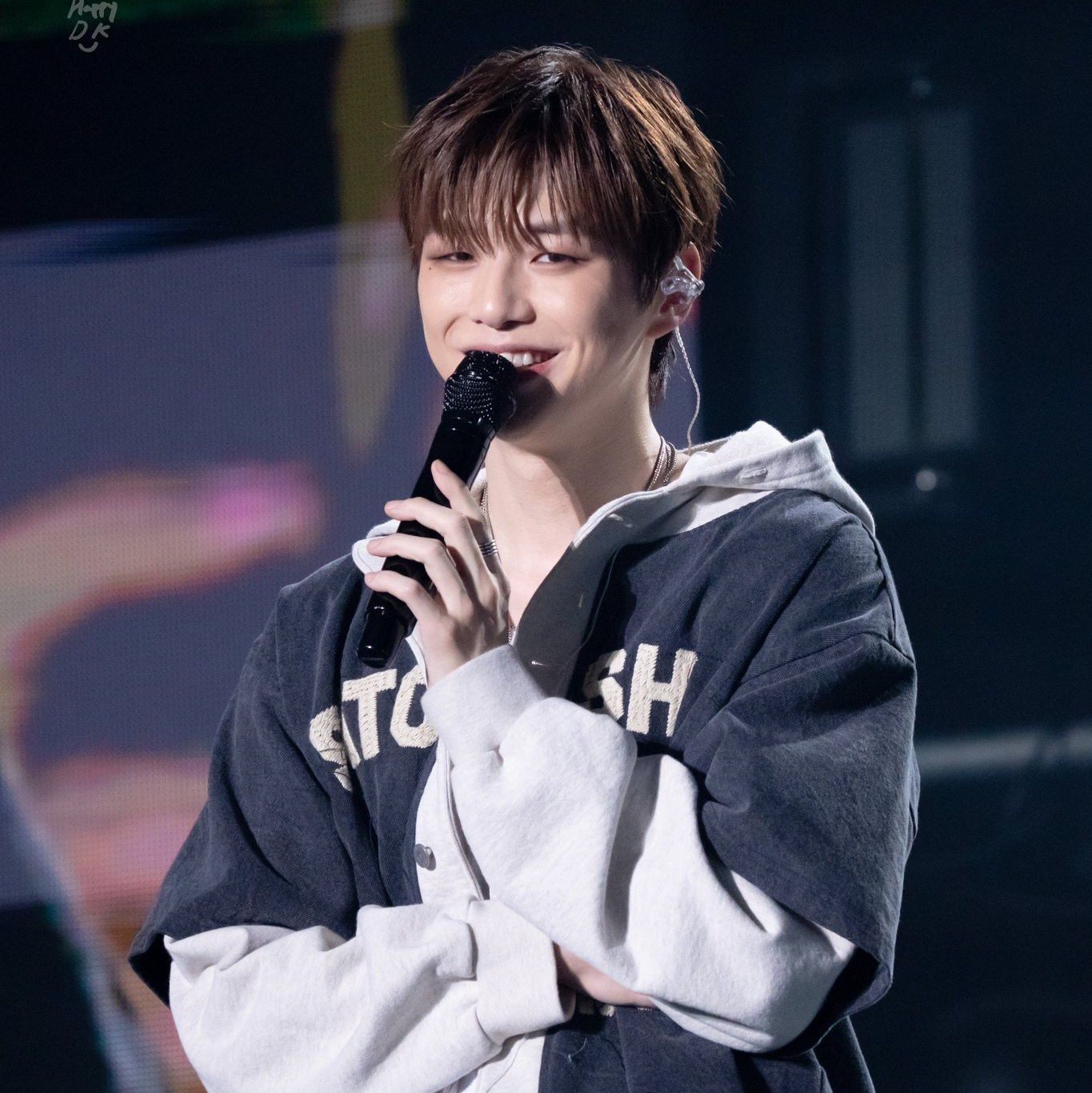 강다니엘 최근 활동샷