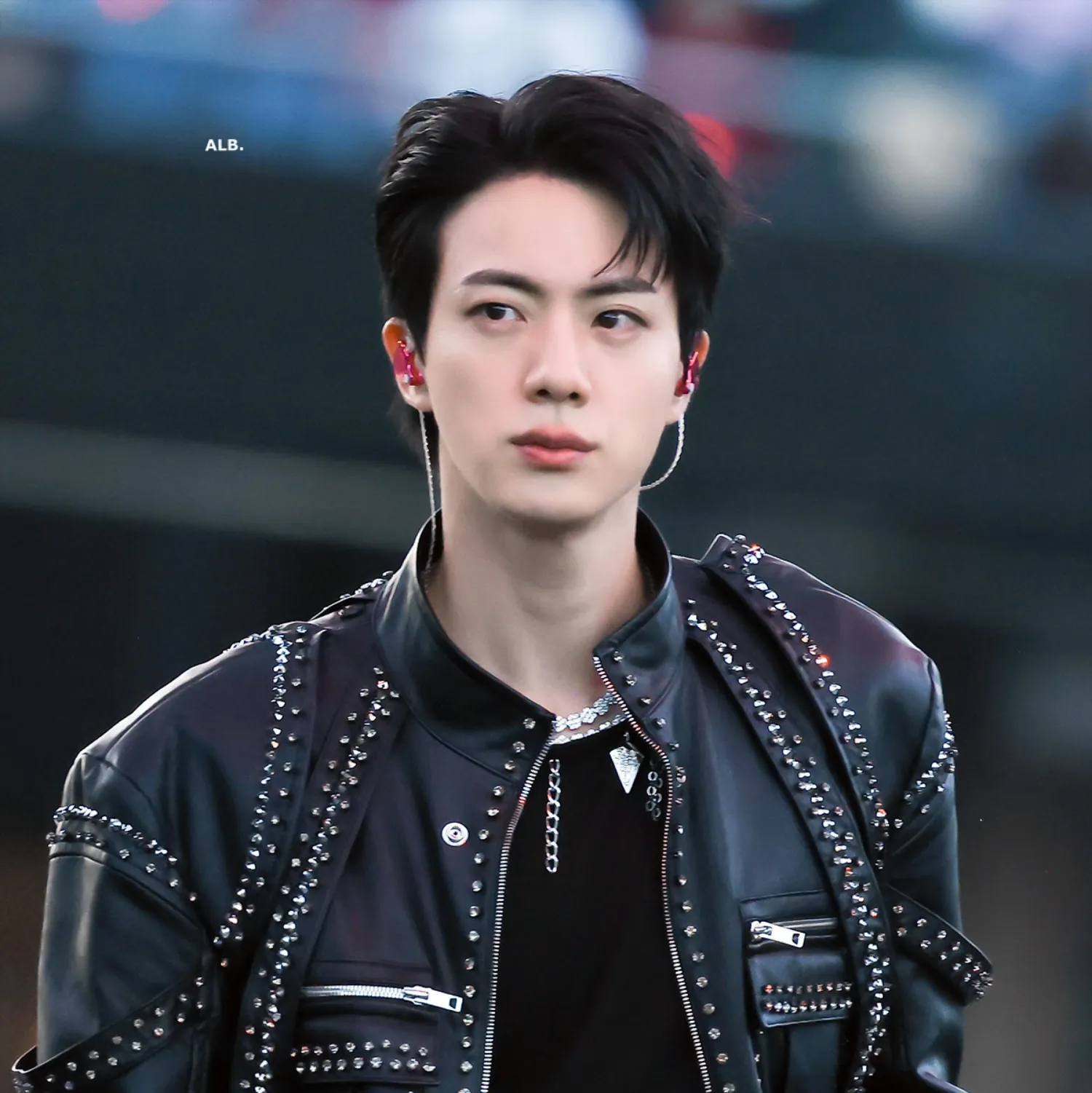 Potret di balik layar Jin (BTS)
