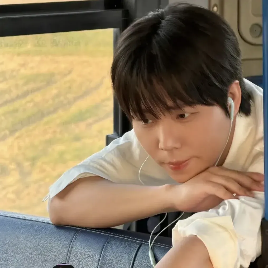 Recent activity shot of Jung Seunghwan